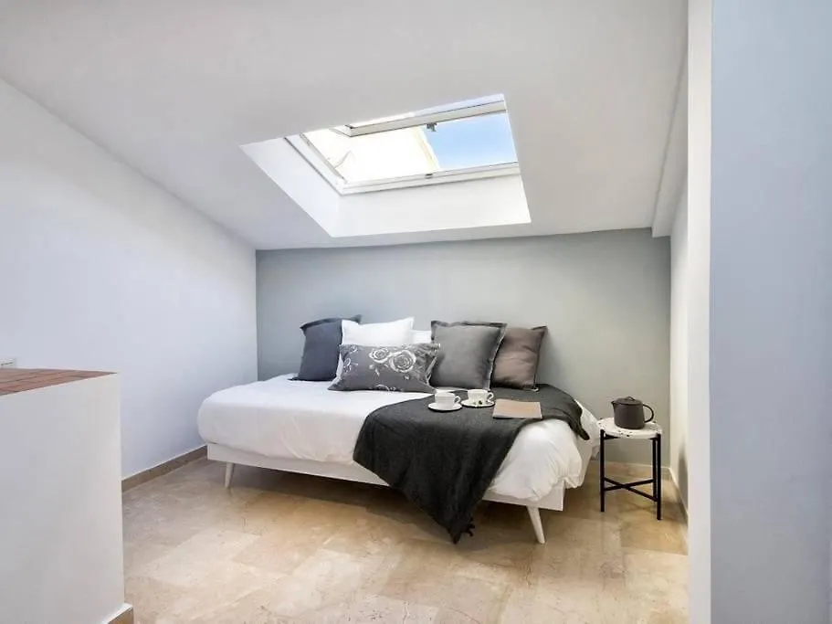 Mywhitewall Bib-Rambla Granada Apartment