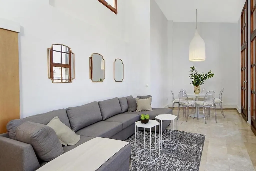Mywhitewall Bib-Rambla Granada Spain